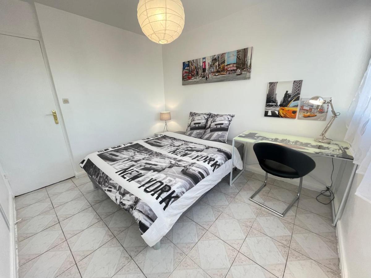 Chambre Privee En Colocation Dans Un Appartement Au Centre De Rillieux La Pape Ngoại thất bức ảnh