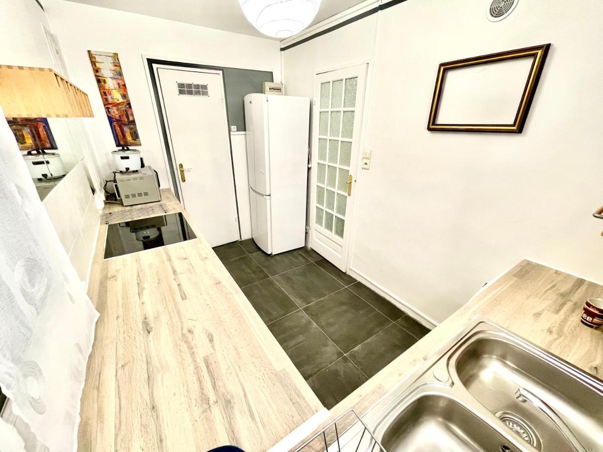 Chambre Privee En Colocation Dans Un Appartement Au Centre De Rillieux La Pape Ngoại thất bức ảnh