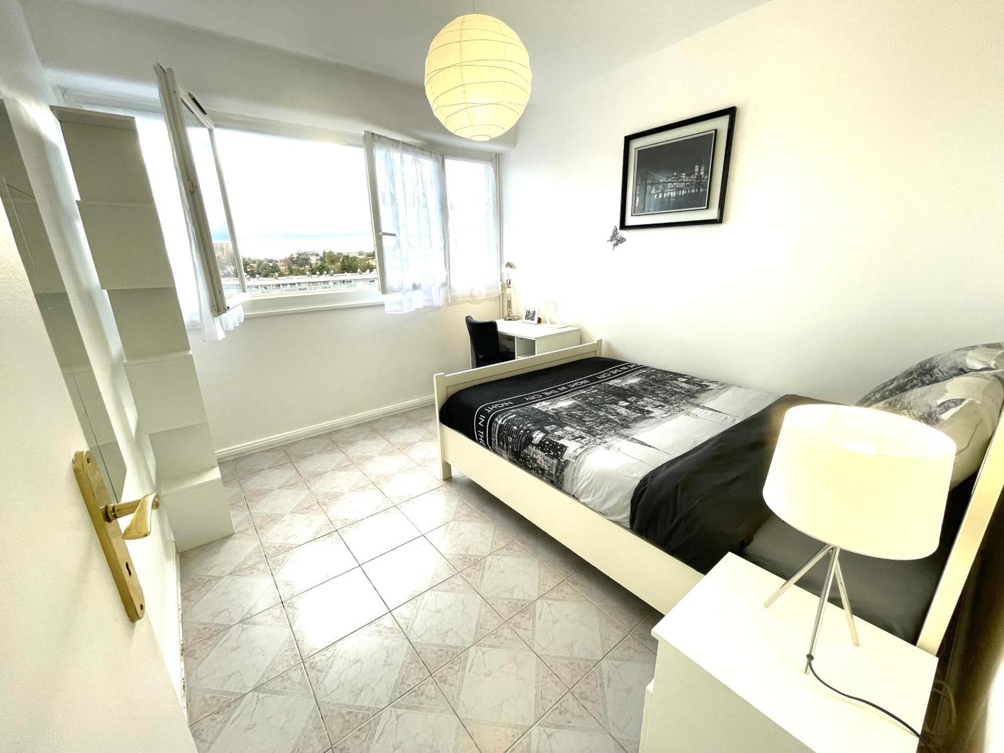 Chambre Privee En Colocation Dans Un Appartement Au Centre De Rillieux La Pape Ngoại thất bức ảnh